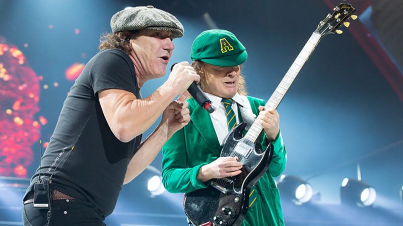 acdc-brian-johnson-angus-young